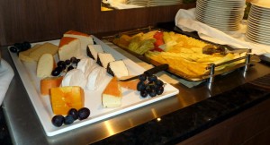 Obst- und Käsebuffet