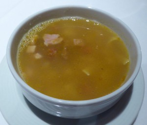 Pasta e fagioli alla Napoleta*na