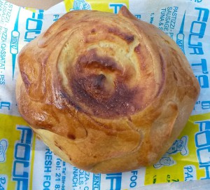 Pastizzi mit Ricotta