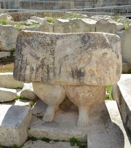 Frauen-Statue