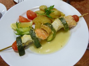 Fischschaschlik (Lachs und Zander)
