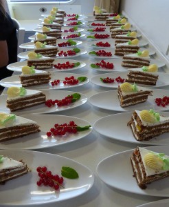 der Kuchen wartet schon