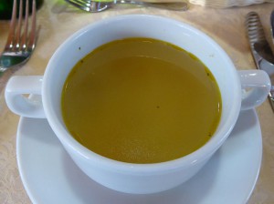 Tatarische Nudelsuppe mit Huhn