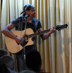 Matrose Dmitrij singt