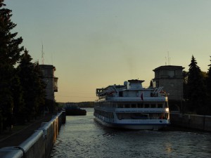 erste Schleuse des Moskau-Wolga-Kanals