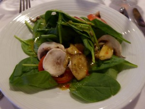 Mojo: Spinach Salad