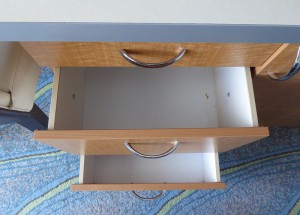 Schubladen am Schreibtisch