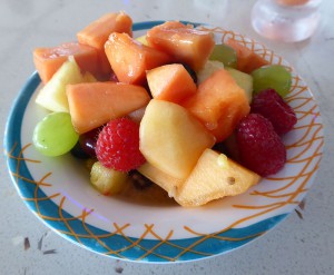 Bircher Müsli unter Obst