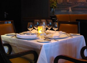 gedeckter Tisch im Chops Grille