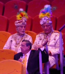 Die beiden Herren oben begleiteten uns bereits auf der Majesty of the Seas