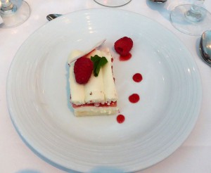 Gateau Cardinal