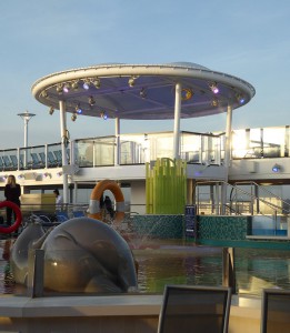 Pooldeck - Bandstand