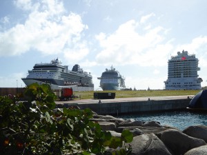Schiffe vom Wassertaxi-Anleger aus