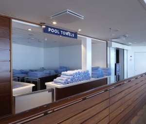 überdachter Poolbereich