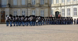 Wachwechsel Amalienborg Schlossplatz
