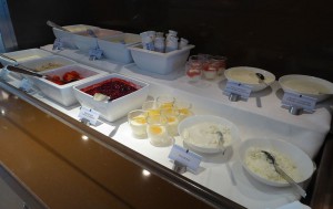 Bircher Müsli, Joghurt, Quark, Hüttenkäse