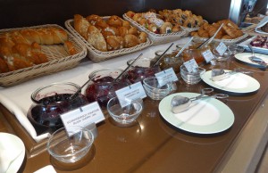 Marmelade und süße Teilchen