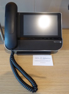 großes Telefon mit Display