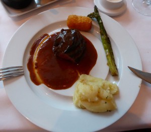 Filet Mignon mit Beilagen