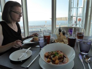 Dinner mit Ausblick im Coastal Kitchen