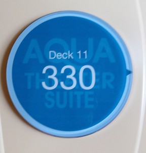 Aqua Theater Suite 11330