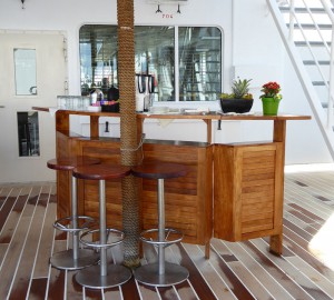 Bar am Pool