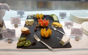 Käse- und Obstbuffet