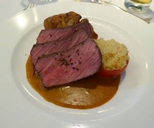 Tranchen vom doppelten Rinderrücken Steak