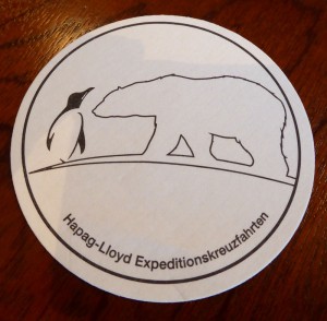 Cocktailglas-Untersetzer im Expeditions-Design