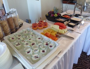Joghurt, Bircher Müsli, Obst und mehr