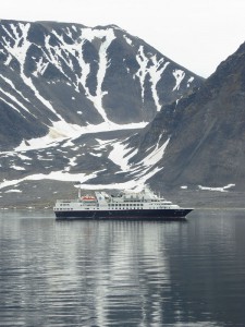 MS Silver Explorer