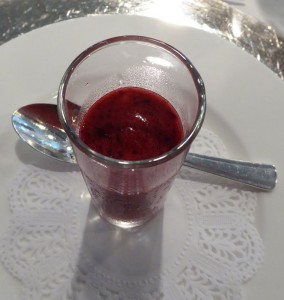 Sorbet Schwarze Johannisbeere mit Schaumwein