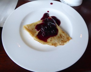 Schwedische Pfannkuchen mit Blaubeeren