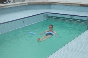 Baden im Pool bei -1,2°C Außentemperatur