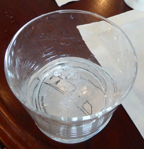 Gin mit Gletschereis