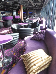 Entourage Teens Lounge