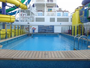 hinterer Pool