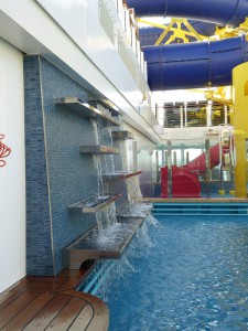 hinterer Pool