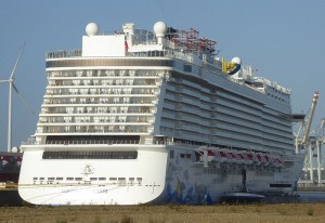 Norwegian Escape in Hamburg