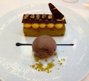 Chocolate Pistachio Bar