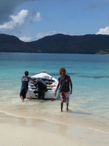 unser Dinghi am Anse St. Jose