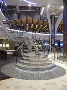 Treppe zur Schooner Bar