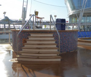 Sports Pool Whirlpool