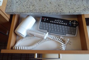 Fön und Tastatur