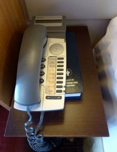 Telefon und Bibel