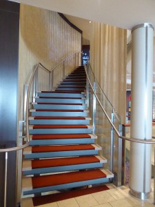 Grand Foyer - Treppe Deck 4