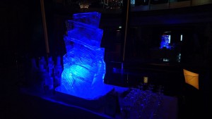 Eisskulptur für das Martini-Speciall