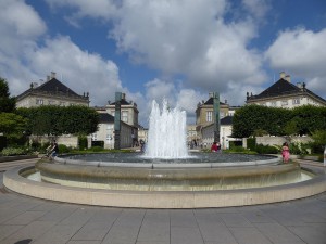 Brunnen vor dem Schlossplatz