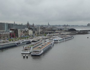 Flusskreuzfahrtschiffe