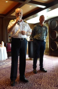 Cruise Critic Connections - Kapitän Peppas und Cruise Director Rich